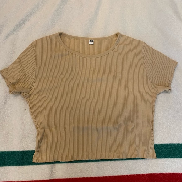 UNIQLO Crop Top - Sz M - Picture 1 of 4